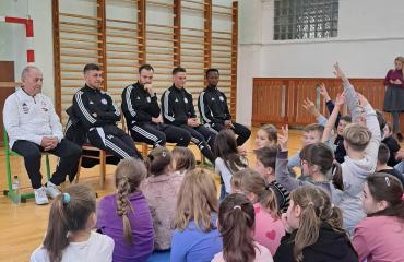 Nálunk jártak a KFC sztárfocistái