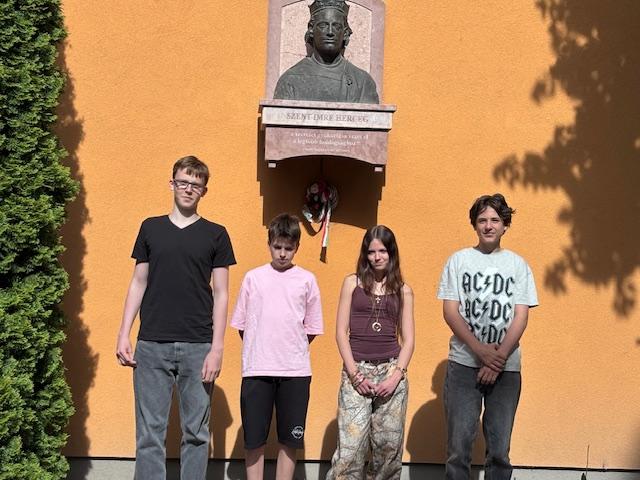 .